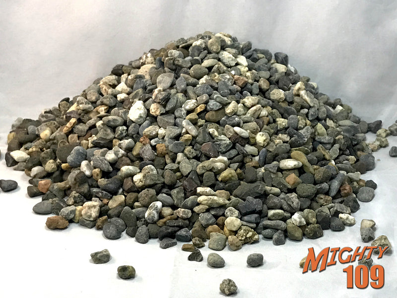Mighty 109 California Black and White 1/2" Agates, Pea Gravel