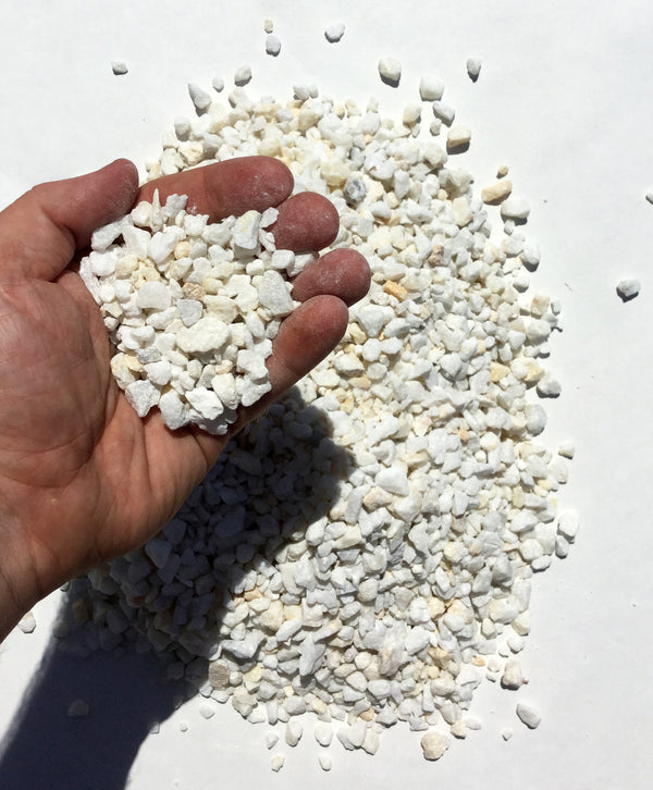 MIGHTY 109 Dolomite Pea Gravel